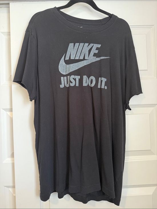 Nike Other - Nike Black Short Sleeve Tee
